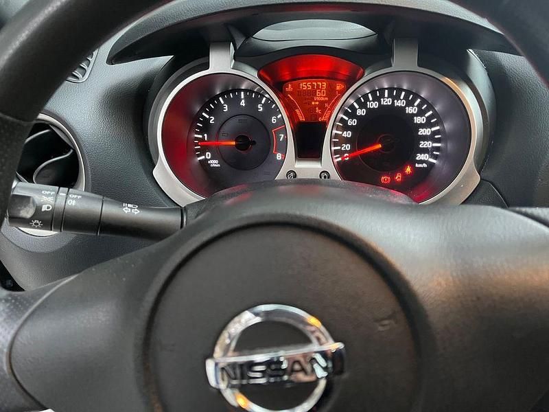 Gebraucht Nissan Juke Acenta 117 PS (86 kW) 2012 Grau SUV