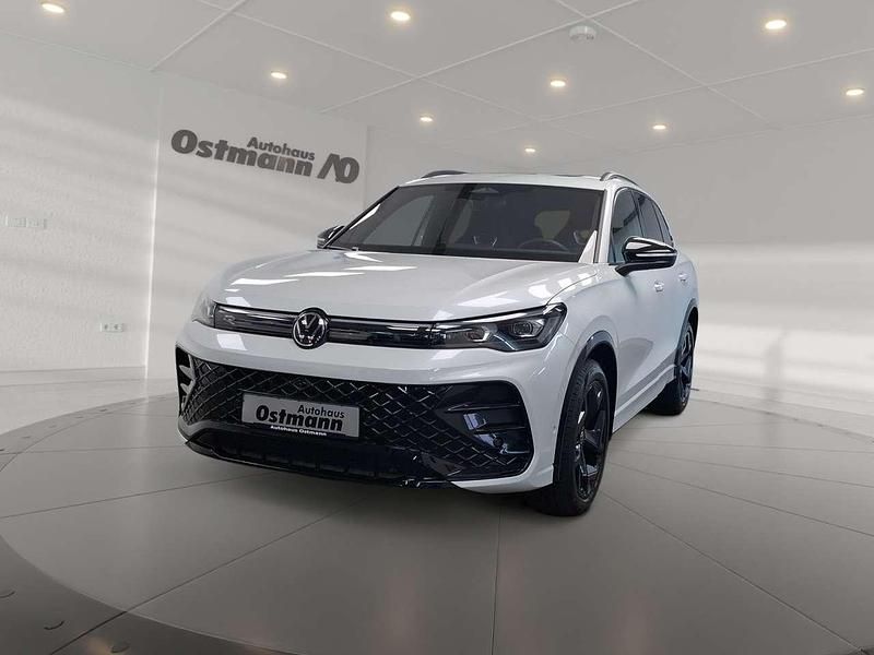 Oryx weiss perlmutt effekt Gebraucht 2024 VW Tiguan R-line SUV | 45.880 € (Etwas zu teuer) - Bild 1/4