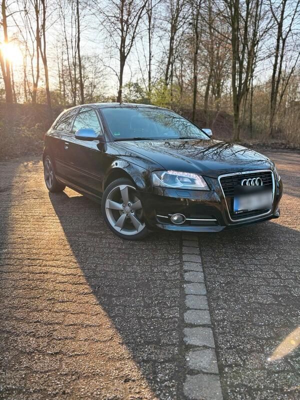 Schwarz Gebraucht 2010 Audi A3 Kleinwagen | 8.100 € (Teuer) - Bild 1/4