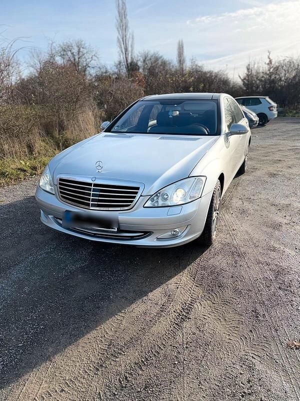 Silber Gebraucht 2009 Mercedes S450 Limousine | 11.111 € - Bild 1/4