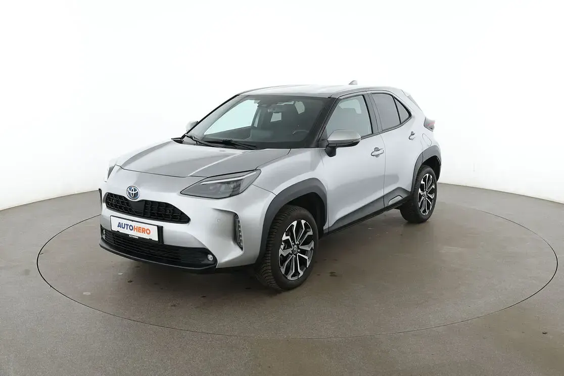 Gebraucht Toyota Yaris Cross Team 116 PS (85 kW) 2023 SUV