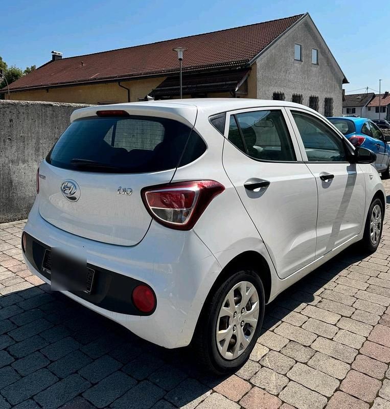 Gebraucht Hyundai i10 2017 Weiß Kleinwagen