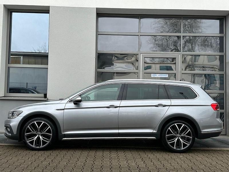 Gebraucht VW Passat Alltrack 200 PS (147 kW) 2021 Silber Kombi
