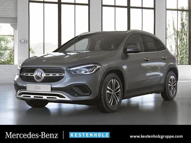 Grau Gebraucht 2023 Mercedes GLA200 SUV | 40.990 € (Teuer) - Bild 1/4