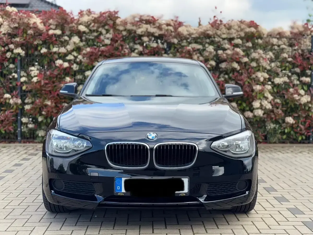 Gebraucht BMW 114 102 PS (75 kW) 2015 Schwarz Kleinwagen