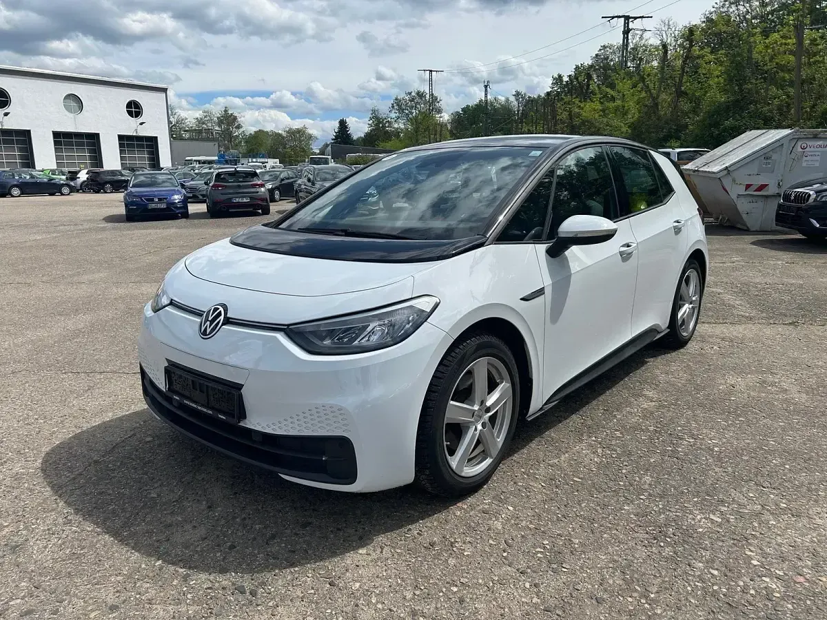 Gebraucht VW ID.3 Pro Performance 150 kW (204 PS) 2022 Weiß Kleinwagen