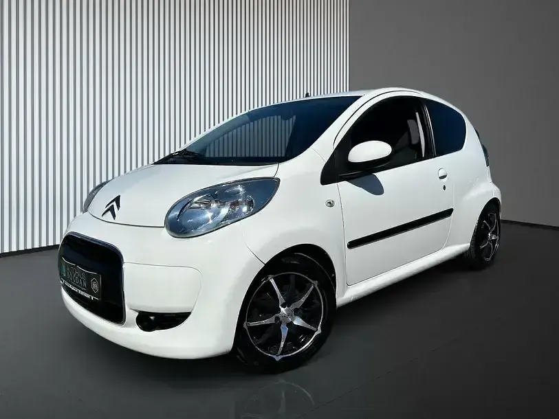 Gebraucht Citroën C1 Chic 68 PS (50 kW) 2010 Weiß Kleinwagen