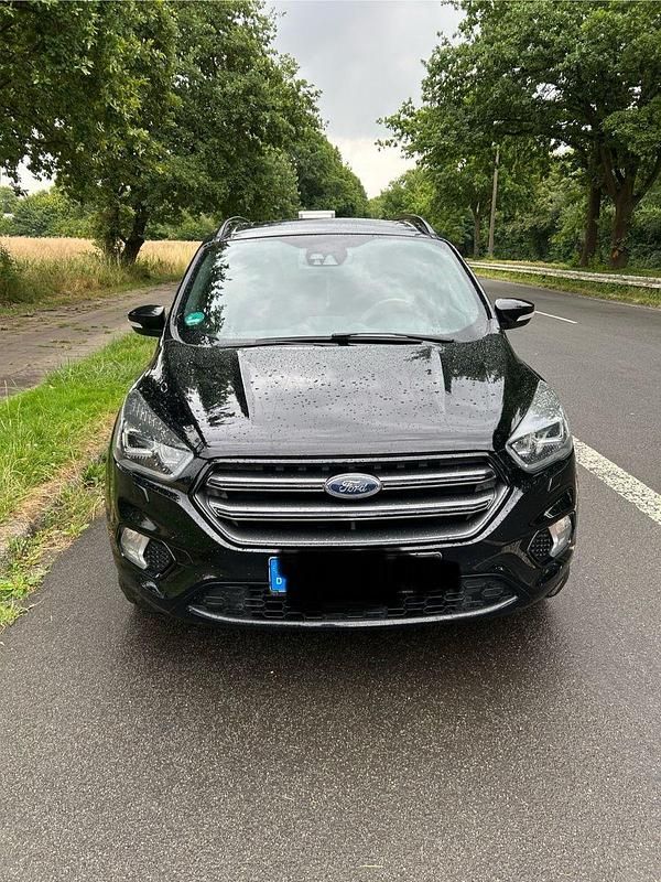 Gebraucht Ford Kuga ST-Line 150 PS (110 kW) 2019 Schwarz SUV