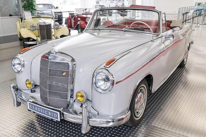 Gebraucht Mercedes 220 101 PS (74 kW) 1957 Grau Cabrio