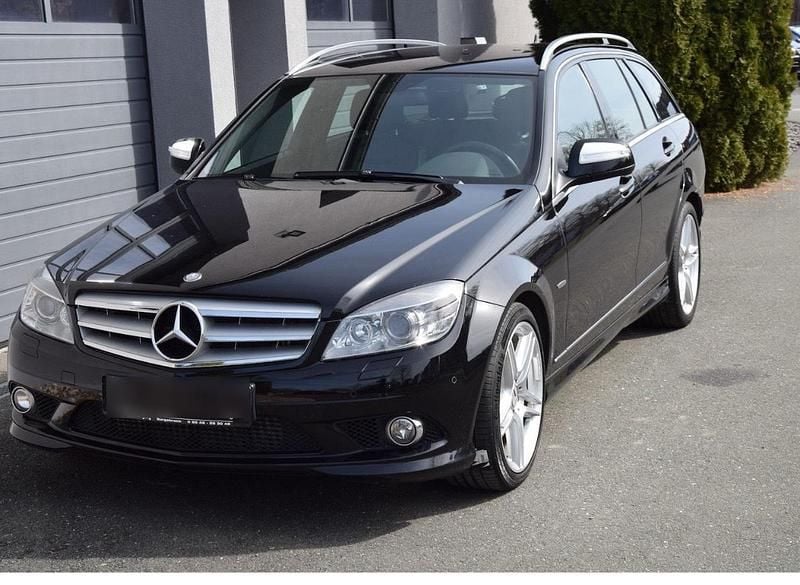 Schwarz Gebraucht 2009 Mercedes C320 AMG Kombi | 6.900 € (Guter Preis) - Bild 1/3