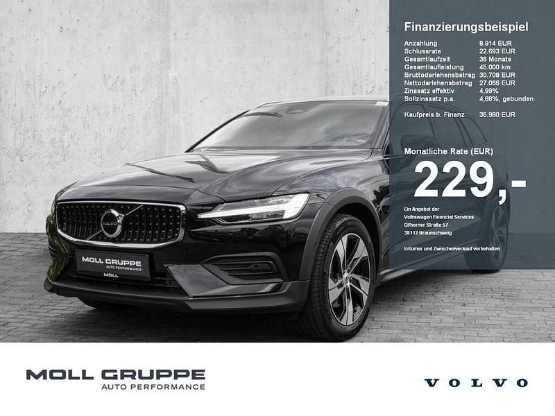 Onyx black / metallic Gebraucht 2023 Volvo V60 CC Plus Kombi | 35.980 € (Guter Preis) - Bild 1/4