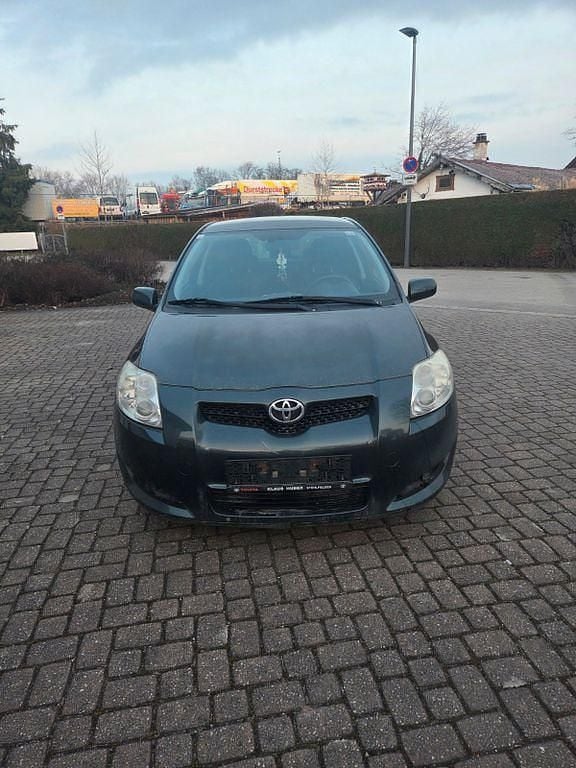 Gebraucht Toyota Auris Luna 124 PS (91 kW) 2007 Grün Kleinwagen