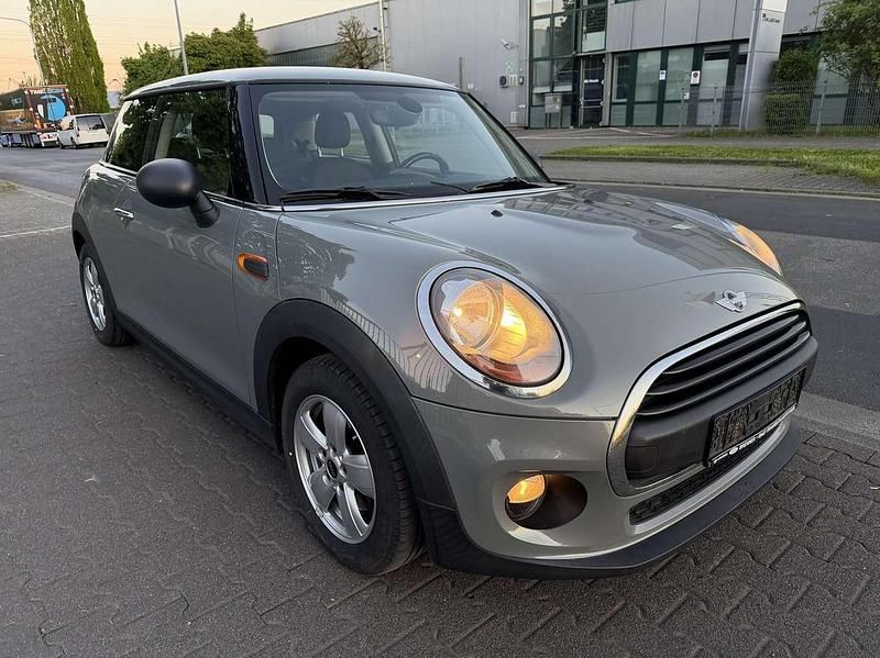 Gebraucht Mini ONE Pepper 102 PS (75 kW) 2015 Moonwalk grey (metallic) Kleinwagen
