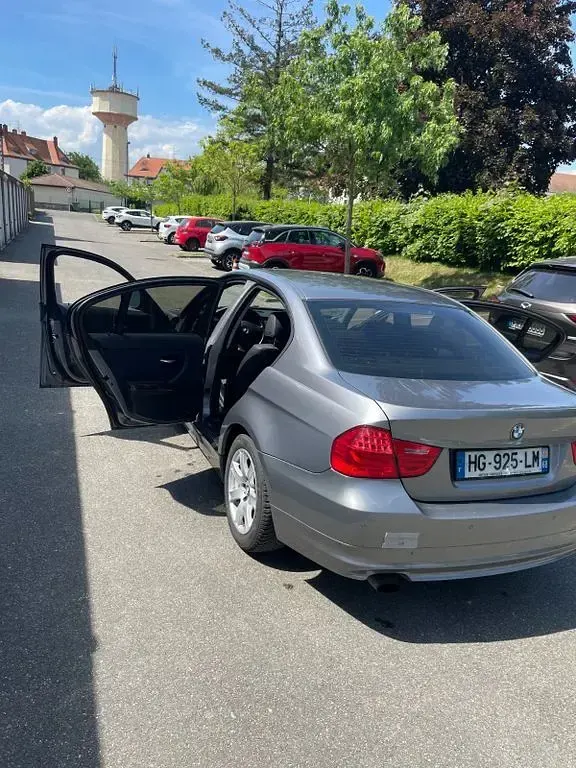 Usata BMW 318 143 CV (105 kW) 2009 Grigio Berlina