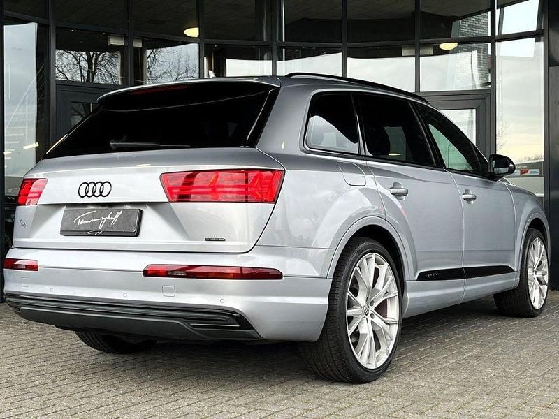 Gebraucht Audi Q7 S-Line 374 PS (275 kW) 2016 Grau SUV
