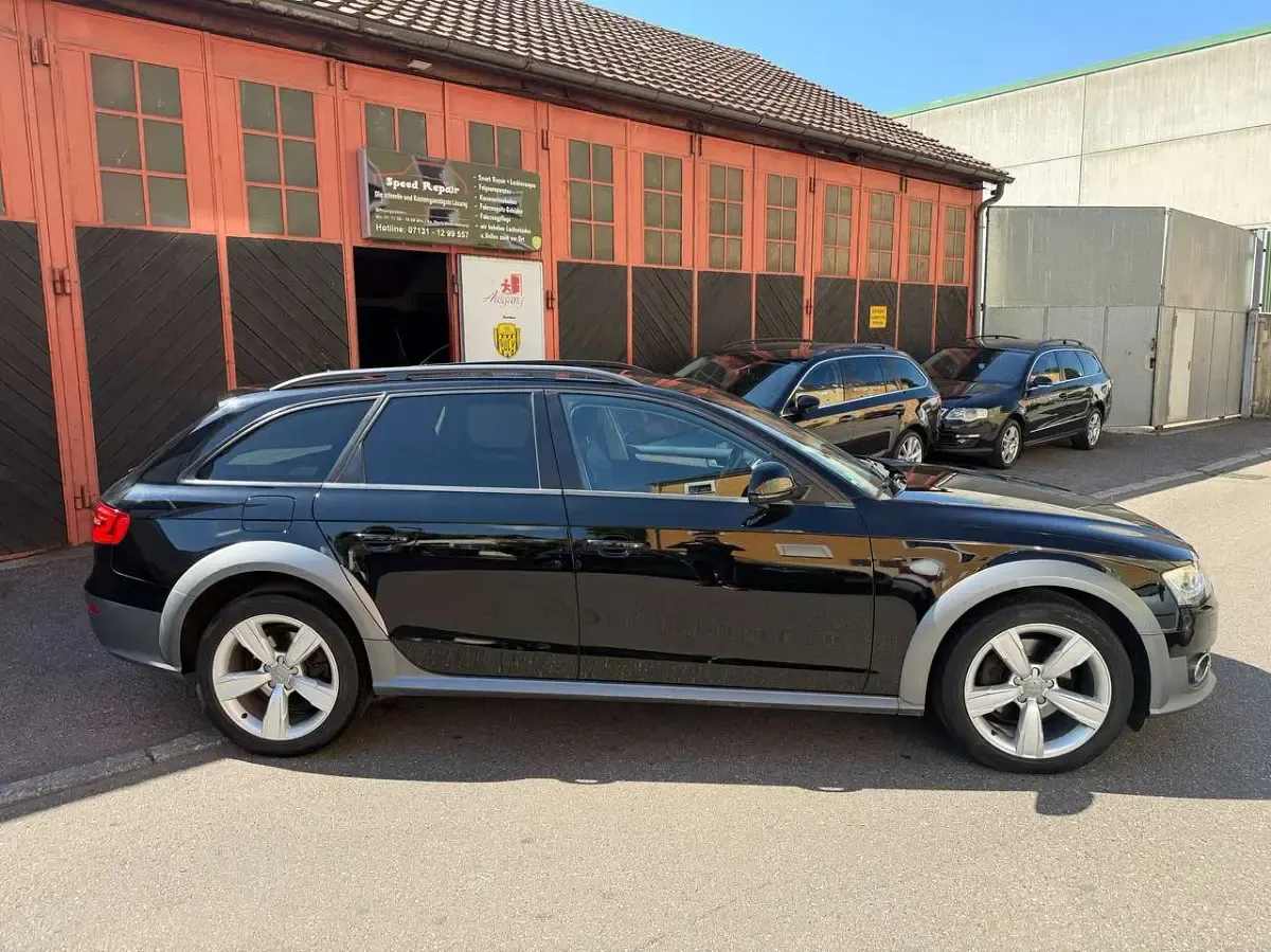 Gebraucht Audi A4 Allroad 190 PS (139 kW) 2015 Brillantschwarz Kombi