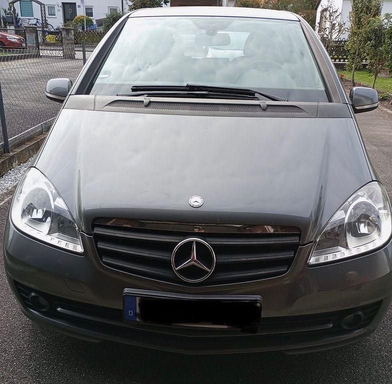 Grau Gebraucht 2008 Mercedes A150 Van / Kleinbus | 3.550 € (Fairer Preis) - Bild 1/4