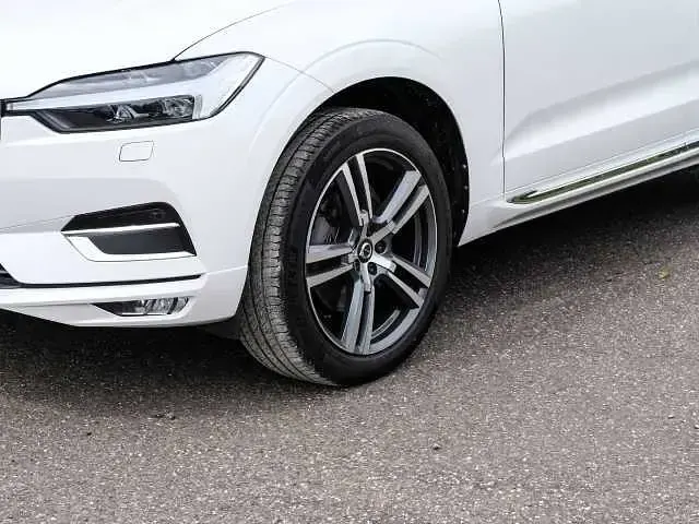 Gebraucht Volvo XC60 173 PS (127 kW) 2021 SUV