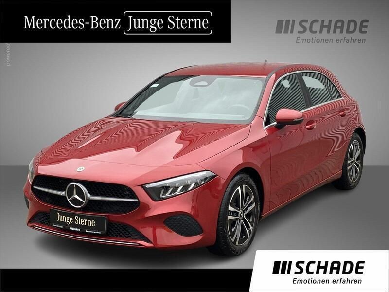 Rot Gebraucht 2023 Mercedes A200 Progressive Limousine | 28.350 € (Fairer Preis) - Bild 1/4