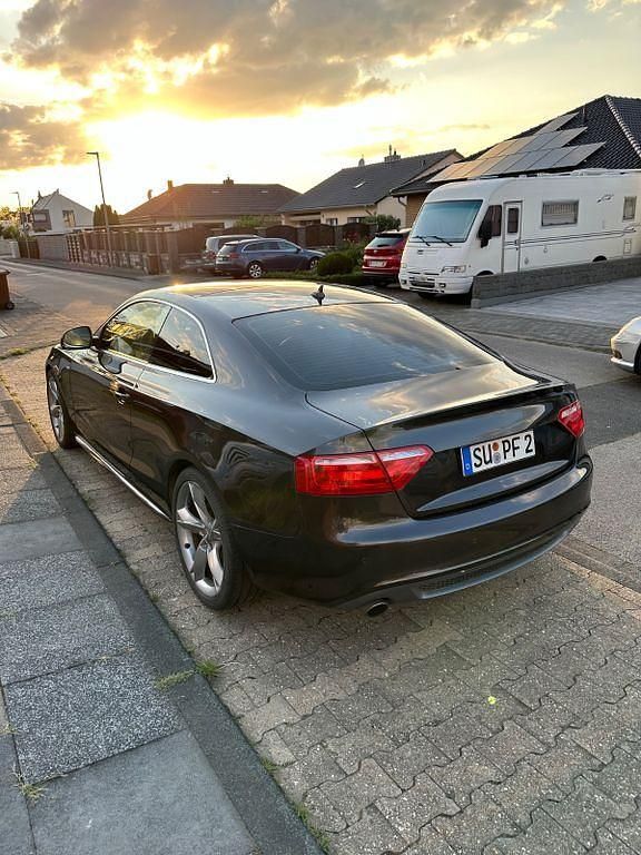 Gebraucht Audi A5 Sport 265 PS (194 kW) 2010 Schwarz Coupé