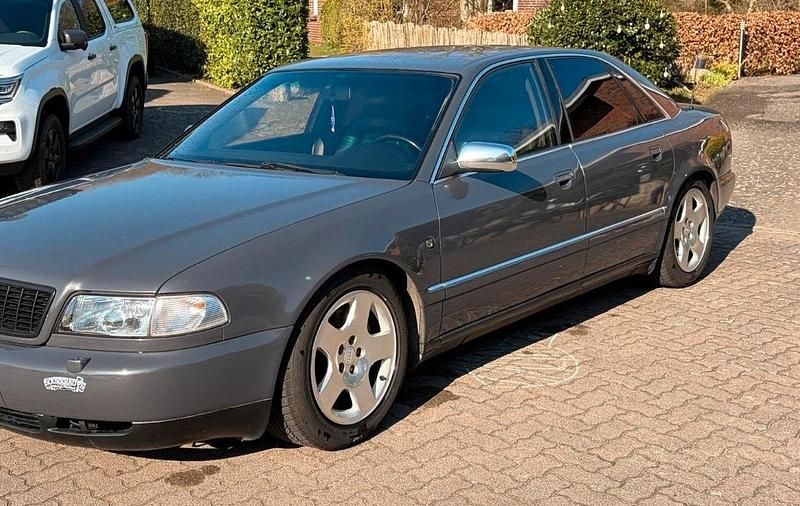 Second-hand Audi S8 340 CP (250 kW) 1998 Gri Berlinǎ