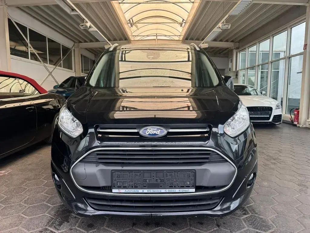 Gebraucht Ford Tourneo Connect Titanium 120 PS (88 kW) 2016 Schwarz Van / Kleinbus