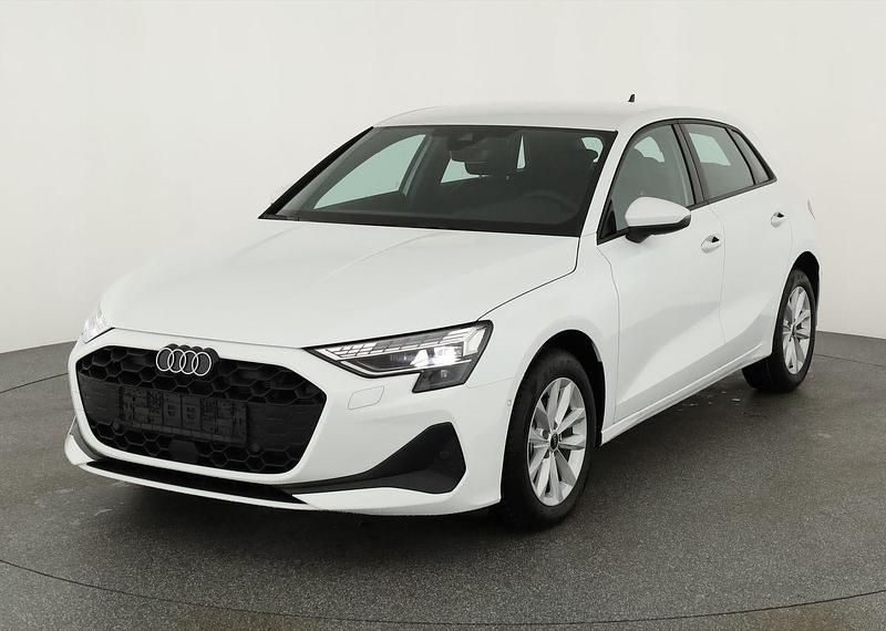 Arkona weiß Neu 2025 Audi A3 Ambiente | 34.945 € (Fairer Preis) - Bild 1/4
