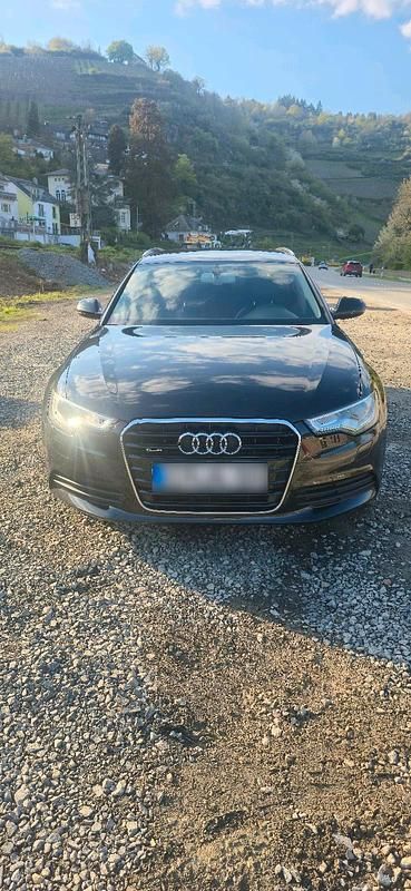 Gebraucht Audi A6 Basis 204 PS (150 kW) 2012 Schwarz Kombi