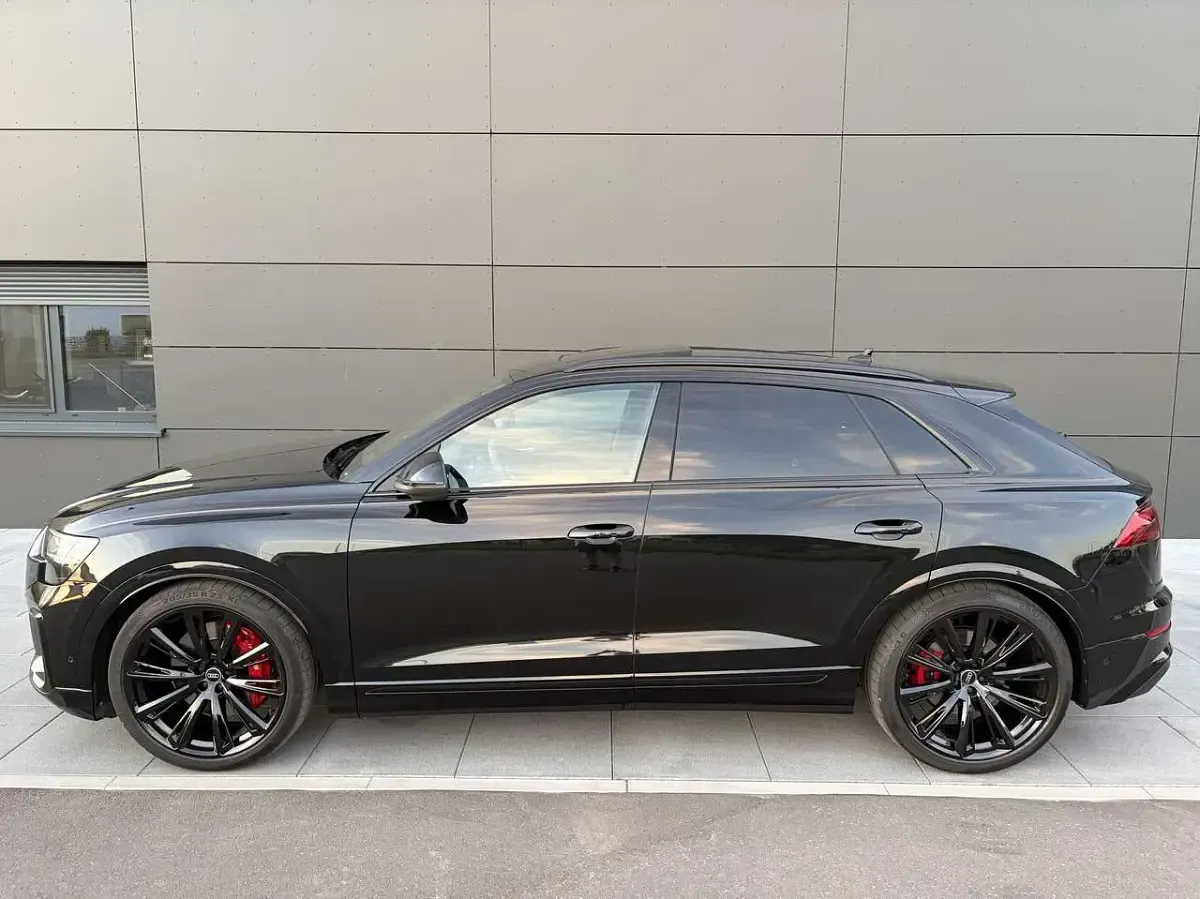 Gebraucht Audi SQ8 Advanced 507 PS (372 kW) 2025 Schwarz SUV