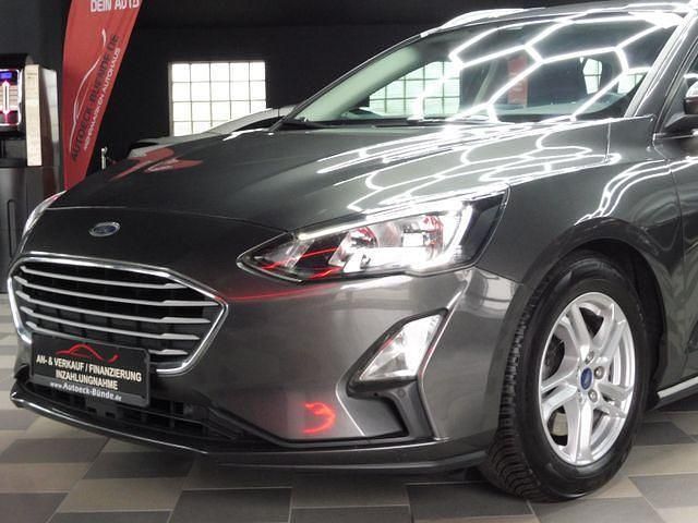 Grau Gebraucht 2019 Ford Focus Cool & Connect Kombi | 12.999 € (Superpreis) - Bild 1/4