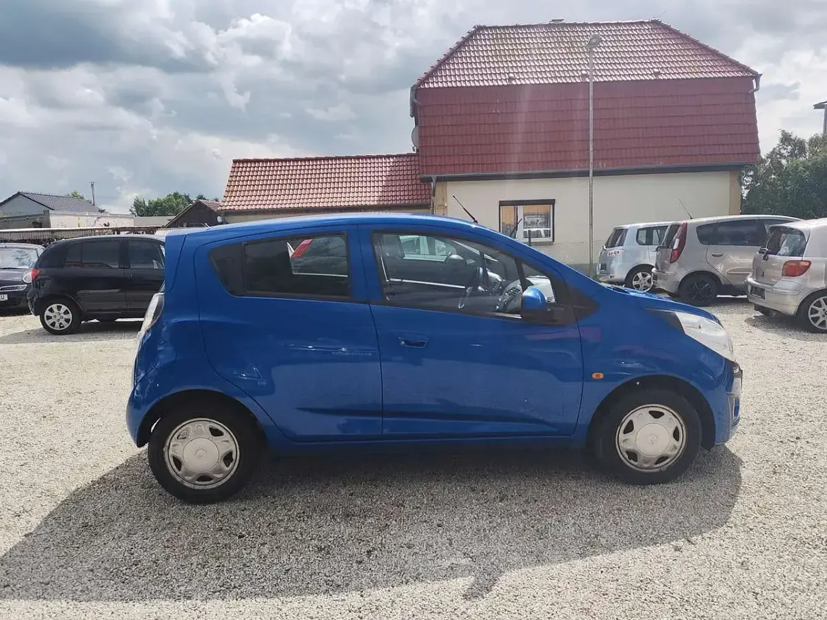 Gebraucht Chevrolet Spark LS 68 PS (50 kW) 2011 Blau Kleinwagen