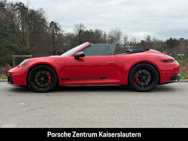 Neu Porsche 911 Carrera Cabriolet 541 PS (397 kW) 2025 Rot Cabrio