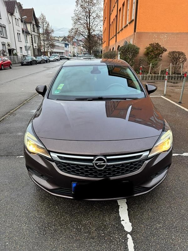 Gebraucht Opel Astra 150 PS (110 kW) 2018 Braun Kleinwagen