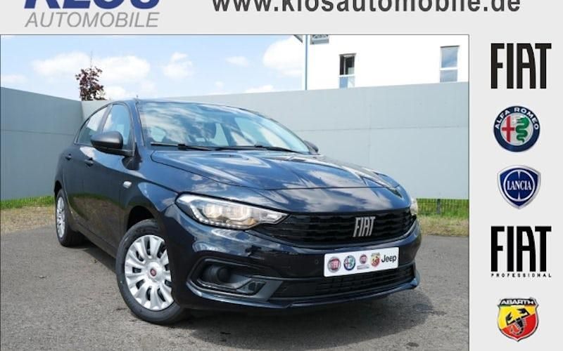 Gebraucht Fiat Tipo 130 PS (95 kW) 2024 Schwarz Limousine