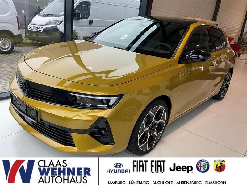 Kult gelb Gebraucht 2023 Opel Astra Ultimate Limousine | 23.990 € (Fairer Preis) - Bild 1/4