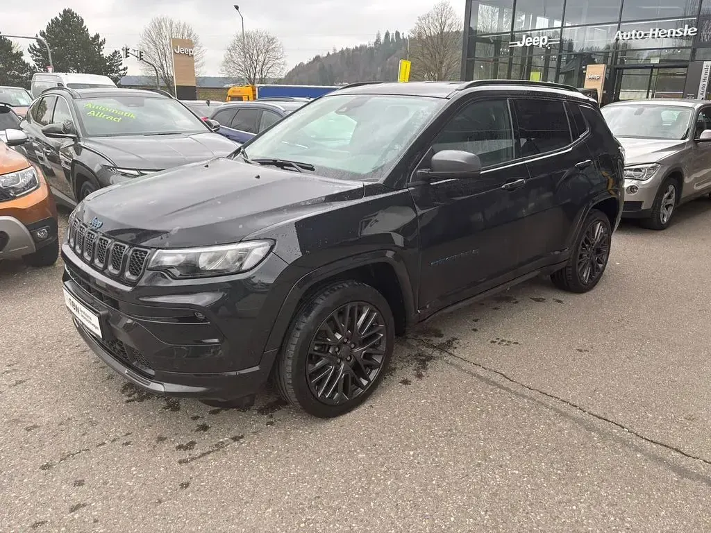 Gebraucht Jeep Compass 241 PS (177 kW) 2022 Schwarz SUV