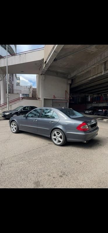 Gebraucht 2008 Mercedes E420 Limousine | 5.000 € - Bild 1/4