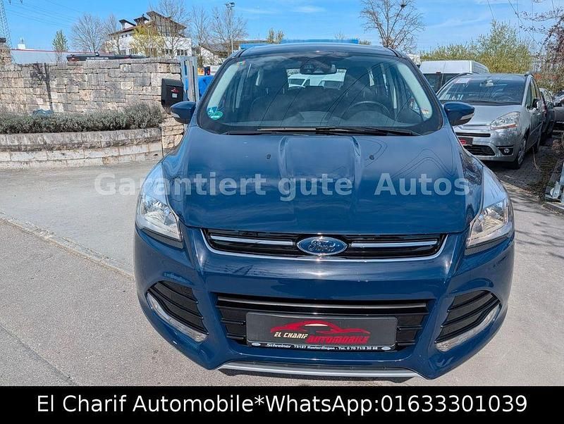 Gebraucht Ford Kuga Titanium 120 PS (88 kW) 2016 Blau SUV