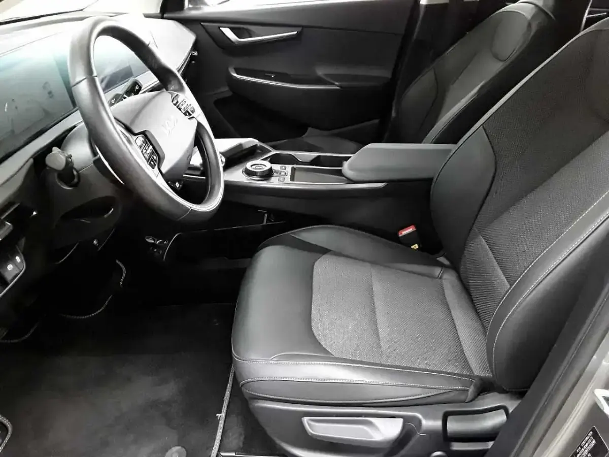 Gebraucht Kia EV6 125 kW (170 PS) 2023 Grau SUV