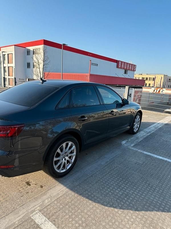 Gebraucht Audi A4 190 PS (139 kW) 2019 Limousine