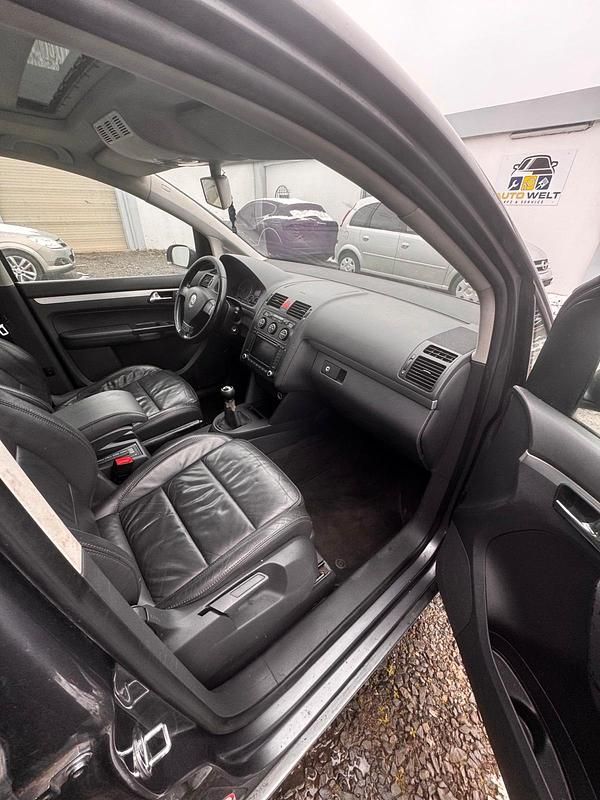 Gebraucht VW Touran 140 PS (102 kW) 2006 Grau Van / Kleinbus