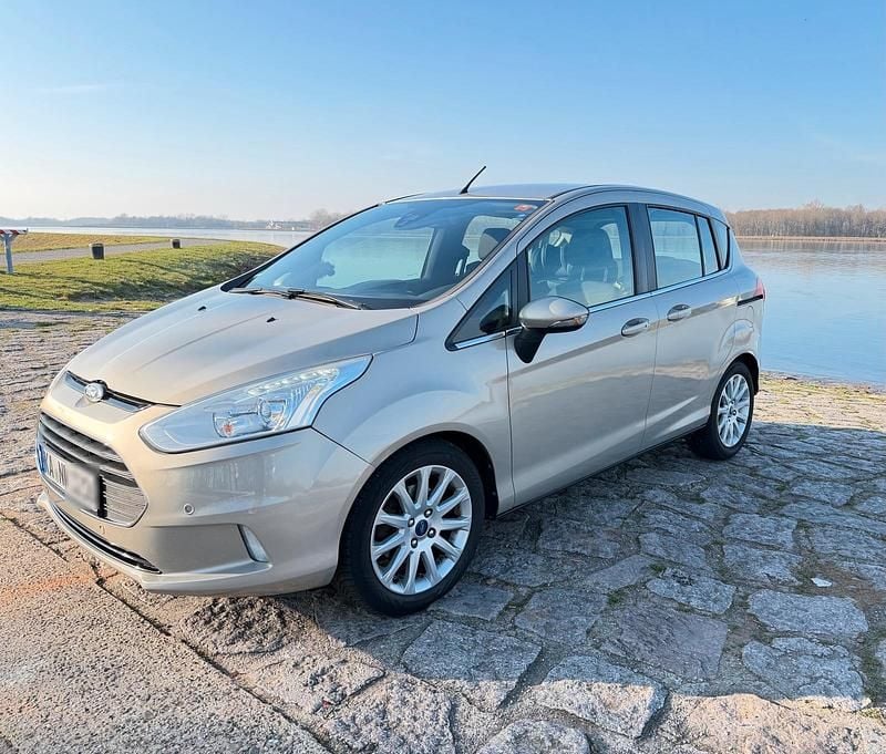 Gebraucht Ford B-MAX 125 PS (91 kW) 2014 Silber Van / Kleinbus