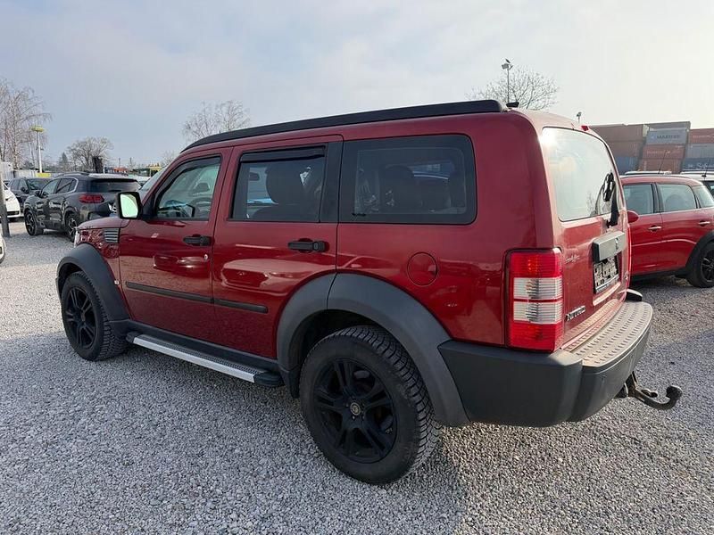 Gebraucht Dodge Nitro 177 PS (130 kW) 2010 Rot SUV