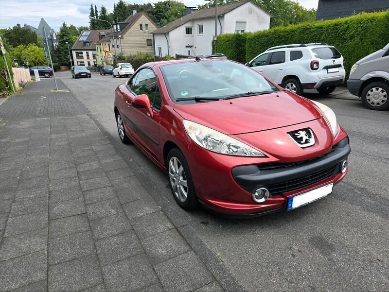 Rot Gebraucht 2008 Peugeot 207 CC Cabrio | 2.222 € (Superpreis) - Bild 1/4