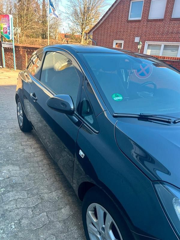 Gebraucht Opel Corsa 90 PS (66 kW) 2015 Schwarz Kleinwagen