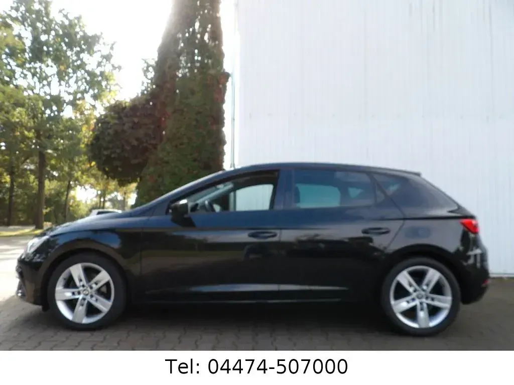 Second-hand Seat Leon FR 150 CP (110 kW) 2017 Negru Berlinǎ