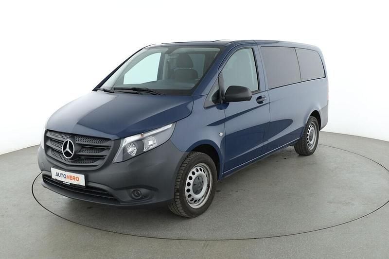 Blau Gebraucht 2020 Mercedes Vito Kombi | 29.850 € (Fairer Preis) - Bild 1/3