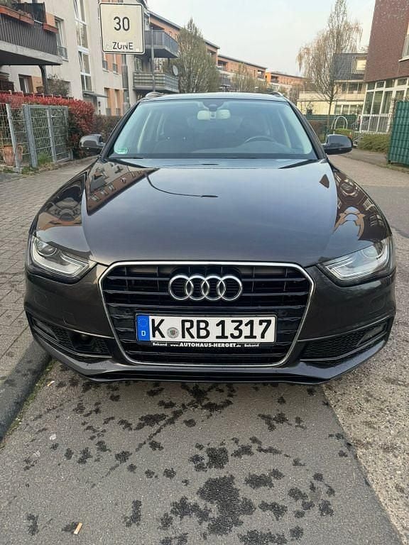 Gebraucht Audi A4 S-Line 204 PS (150 kW) 2012 Schwarz Kombi