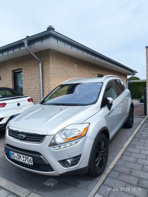 Silber Gebraucht 2011 Ford Kuga Titanium SUV | 8.500 € (Fairer Preis) - Bild 1/4