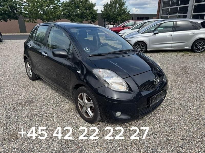 Gebraucht 2010 Toyota Yaris Limousine | 1.450 € (Guter Preis) - Bild 1/4